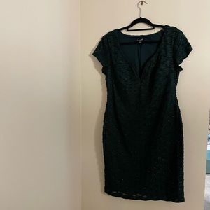 Gorgeous Connected Apparel hunter green cocktail dress -NWT size 12